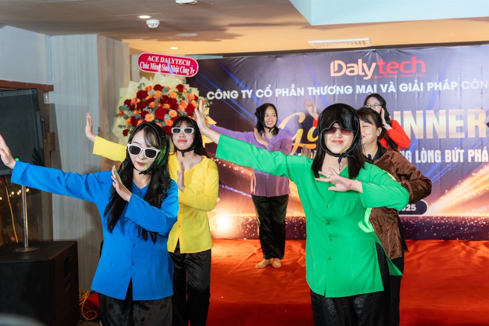 DU LỊCH 2025 - GALA KỶ NIỆM 8 NĂM THÀNH LẬP CÔNG TY