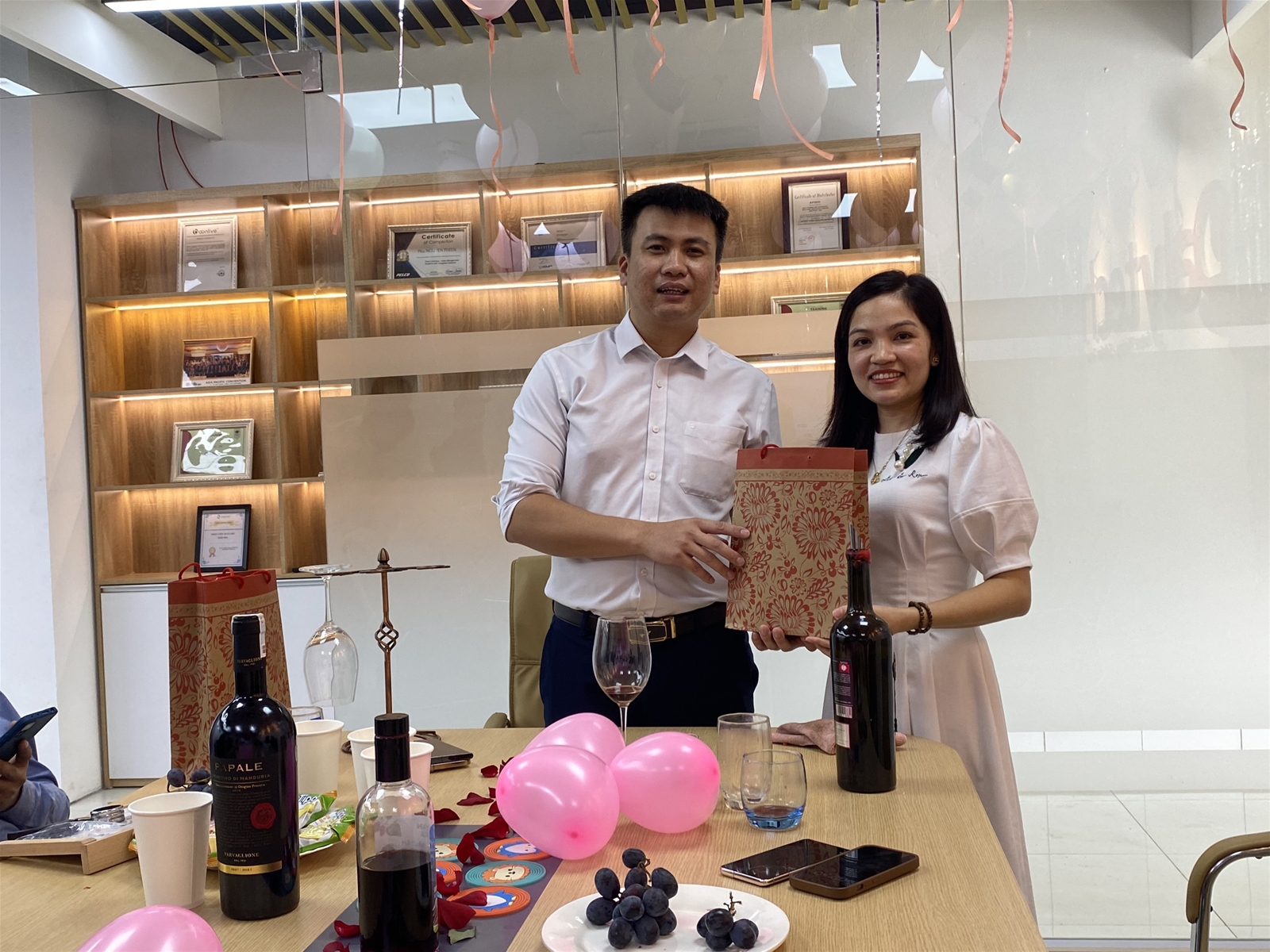 CHÚC MỪNG NGÀY PHỤ NỮ VIỆT NAM 20/10