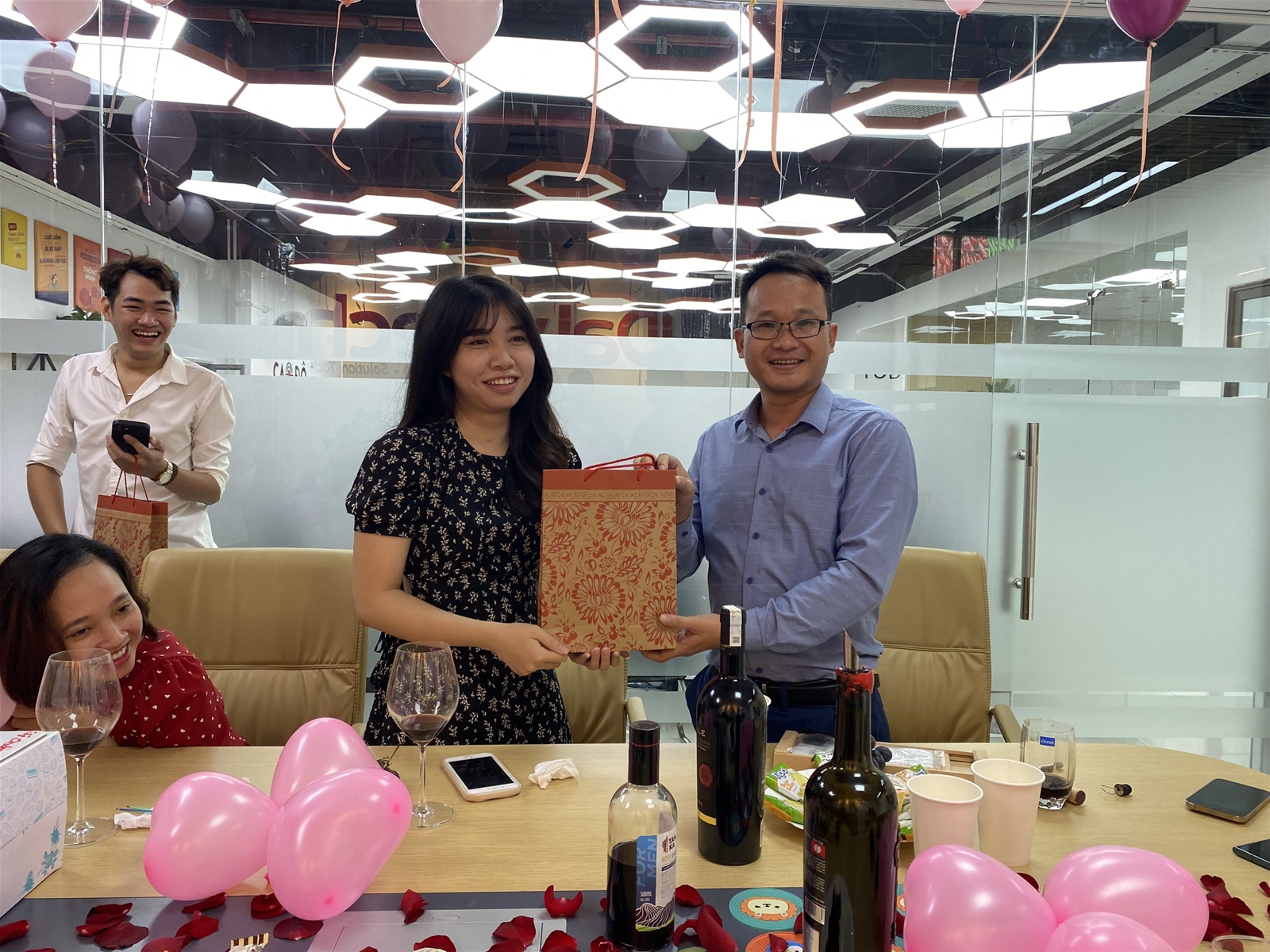 CHÚC MỪNG NGÀY PHỤ NỮ VIỆT NAM 20/10