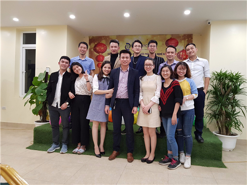 LIÊN HOAN TẤT NIÊN 2018