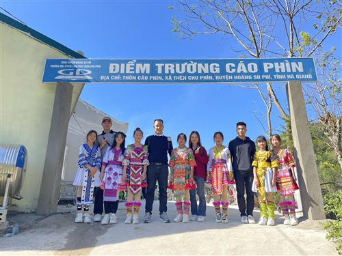 VUI XUÂN EM ĐẾN TRƯỜNG 2024 - ĐIỂM TRƯỜNG THÔN CÁO PHÌN 1 - LIÊN TRƯỜNG MẦM NON VÀ TIỂU HỌC XÃ THÈN CHU PHÌN, HOÀNG SU PHÌ, HÀ GIANG